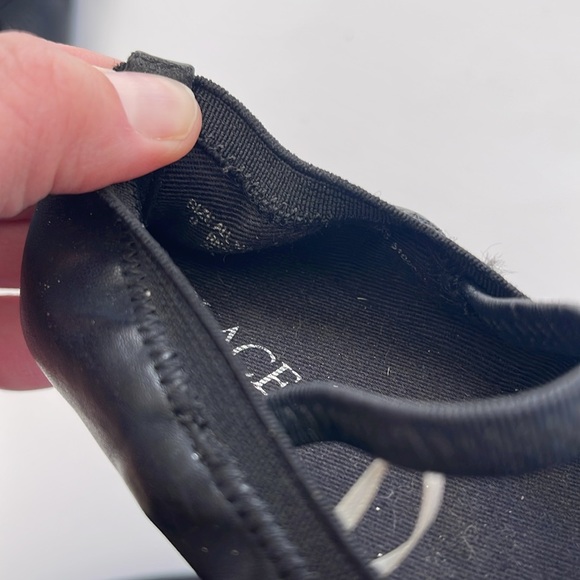 Children’s place Black Mary Jane toddler shoes - Picture 7 of 7